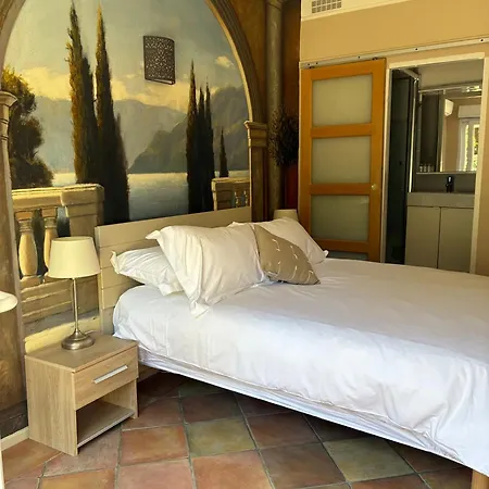 L'escale Au Soleil Hotel 2*