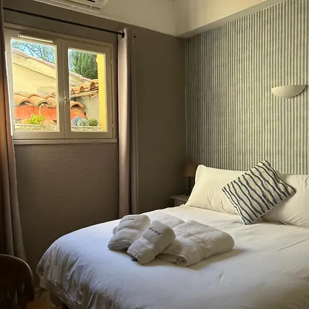 Hotel L'escale Au Soleil 2*