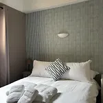 L'escale Au Soleil Hotel 2*