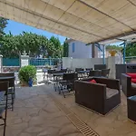 L'escale Au Soleil Hotel 2*