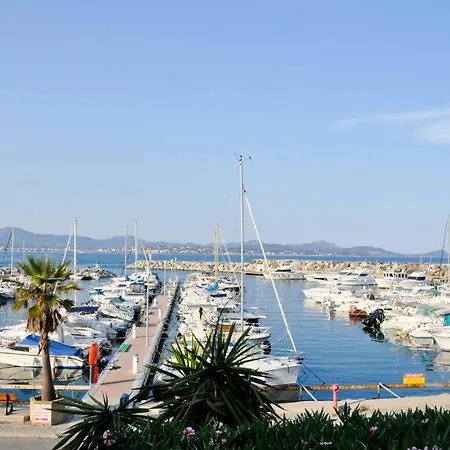 Hotel L'escale Au Soleil 2*