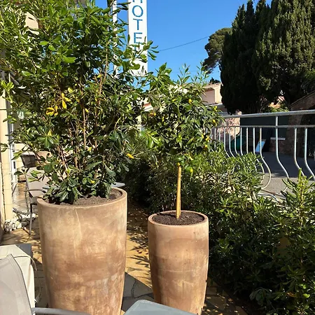 L'escale Au Soleil Hotel 2*