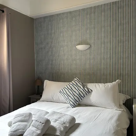 L'escale Au Soleil Hotel 2*