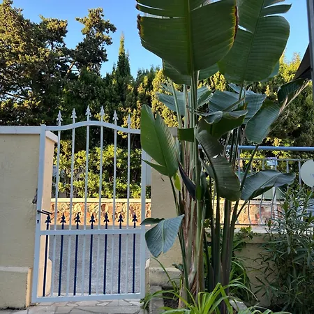 L'escale Au Soleil 圣艾格夫