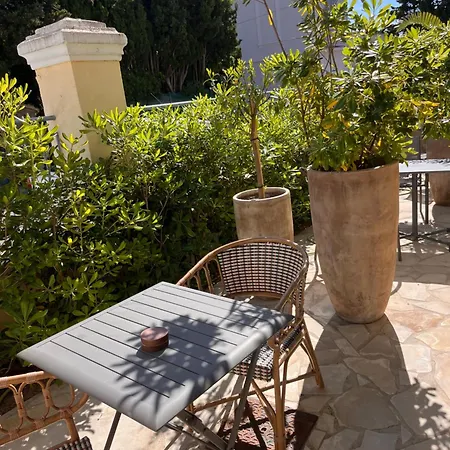 Hotel Escale Au Soleil Et 2*