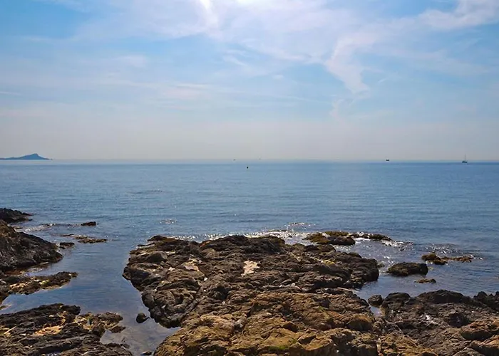 L'escale Au Soleil 2*